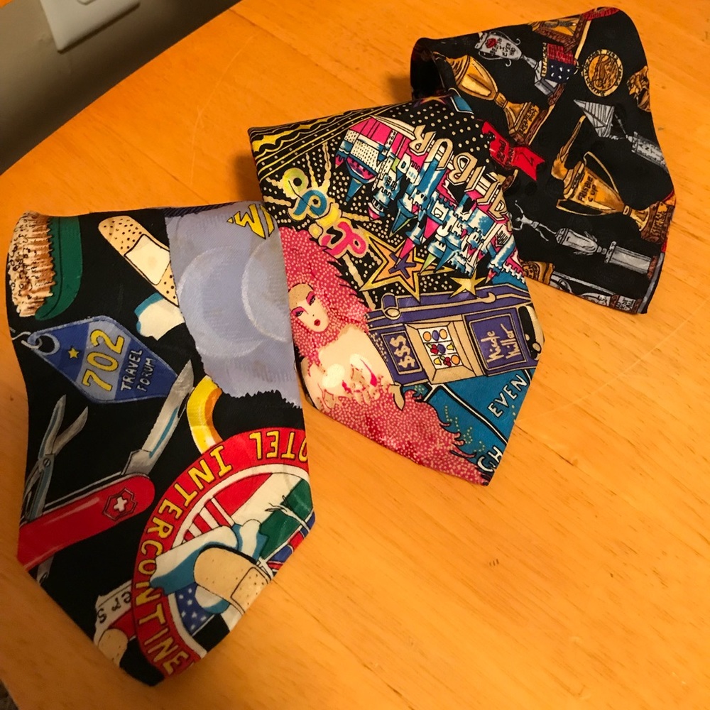 3/30 3 Nicole Miller ties